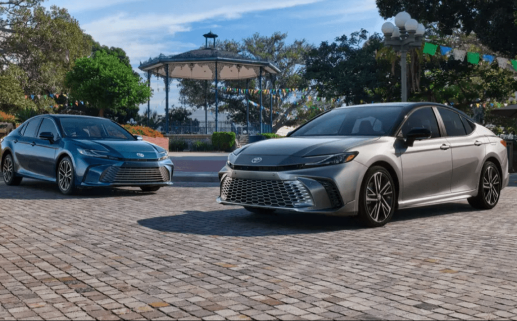 The 2025 Toyota Camry: America's Top-Selling Car Hybrid