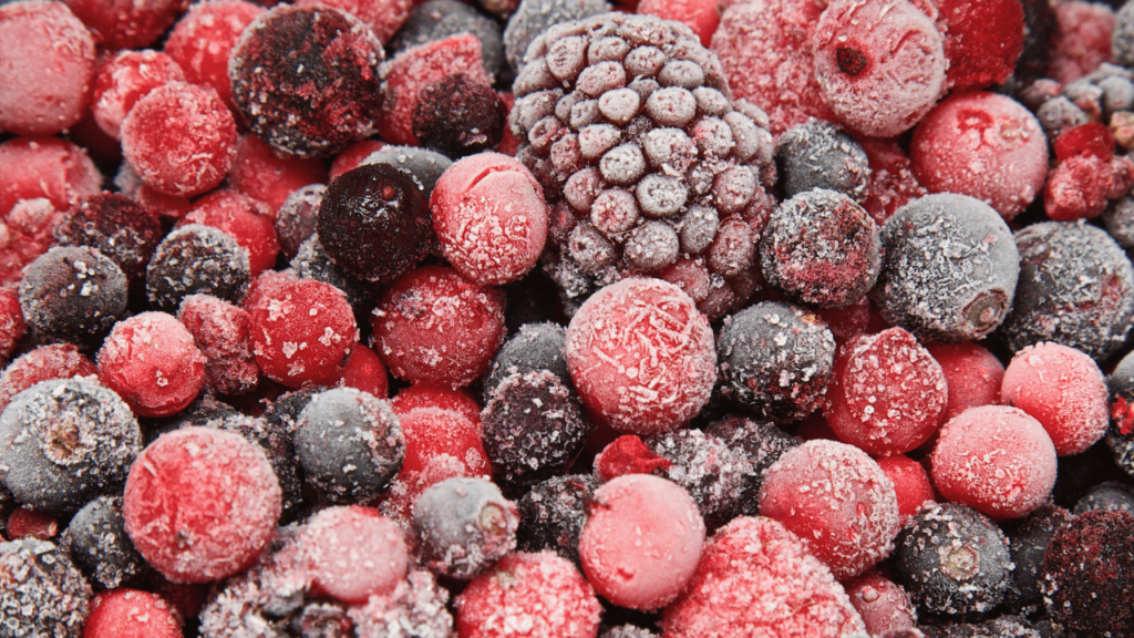 Chilled Delights: Exploring the Versatility and Benefits of Frozen Fruits in 2023