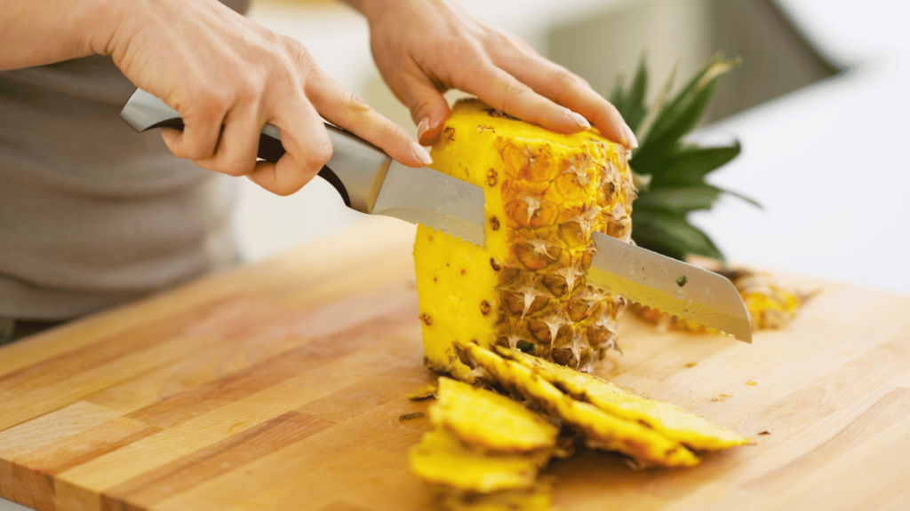 How to cut a Pineapple?